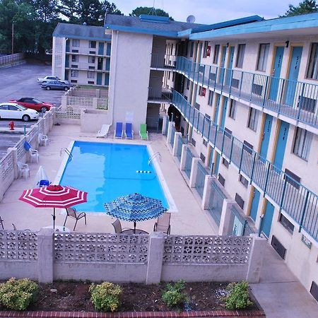 Bama Inn Huntsville Exterior foto