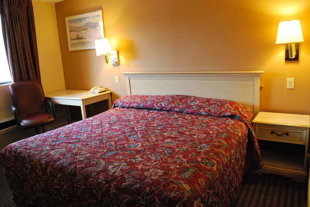 Bama Inn Huntsville Cameră foto