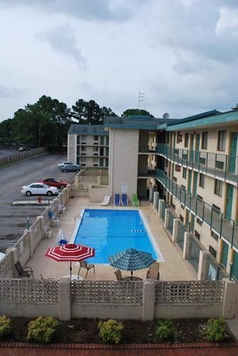Bama Inn Huntsville Exterior foto